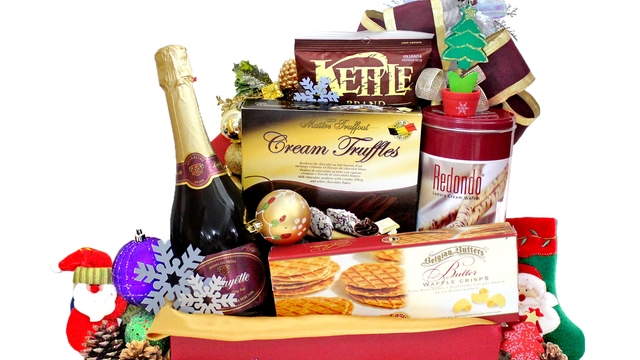 Unwrap Joy: Discover the Ultimate Christmas Hampers & Gift Sets!
